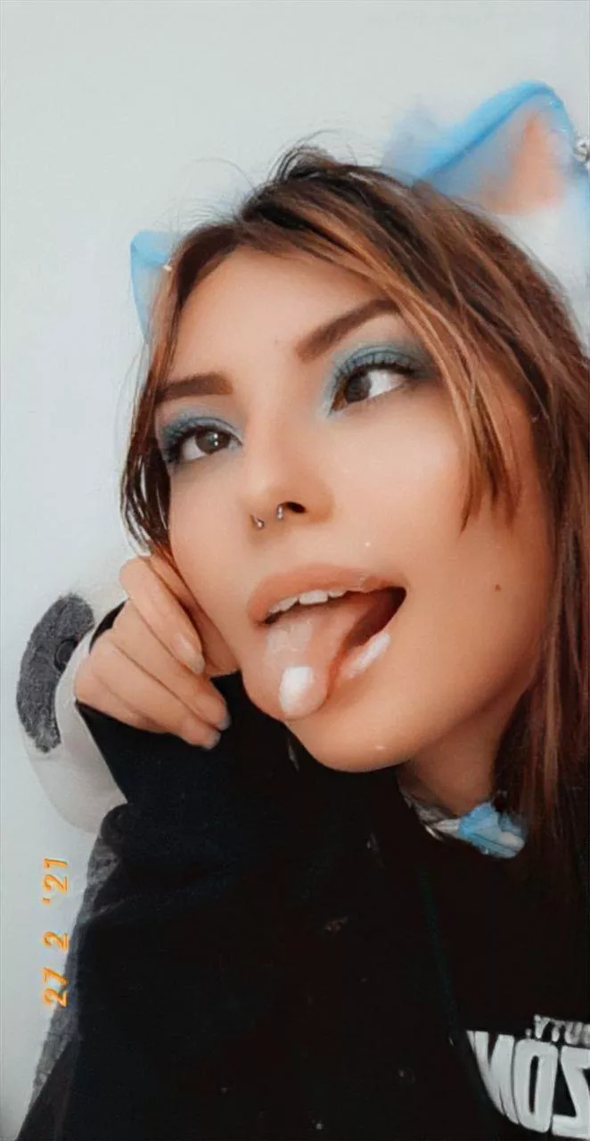 Neko girl Ahegao with cream on her tongue uwu