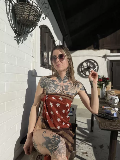 Now I know what's hot about smoking, thank you 😘