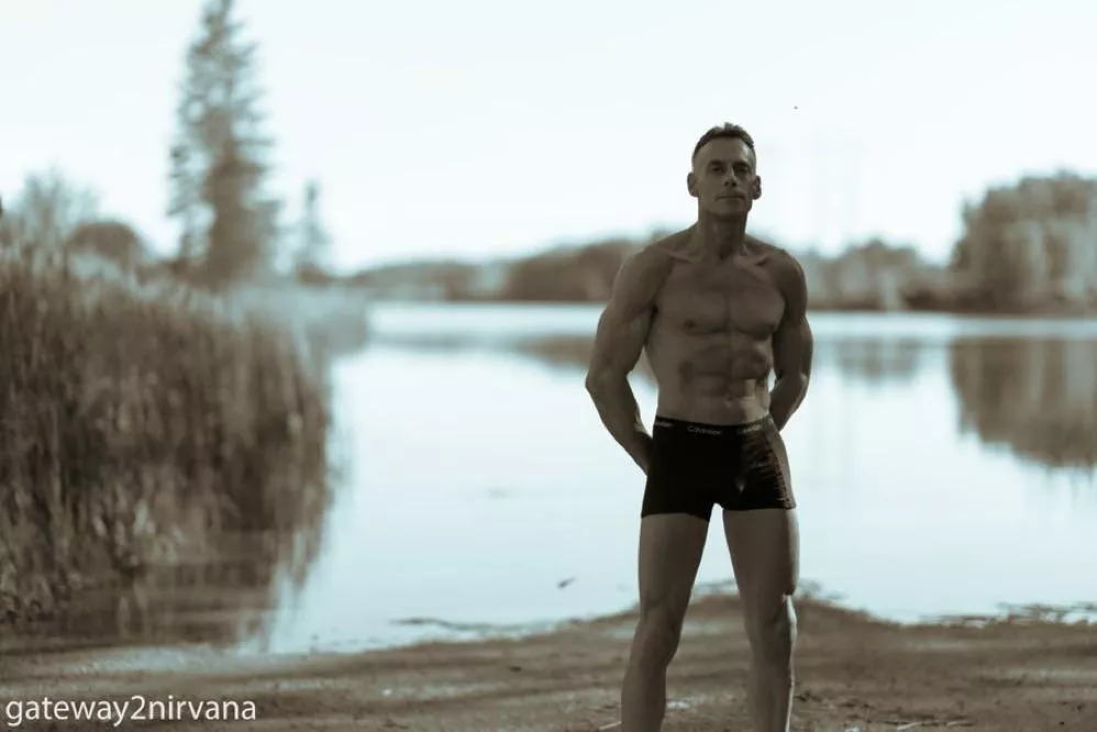 So you like guys in underwear overdressed IMO