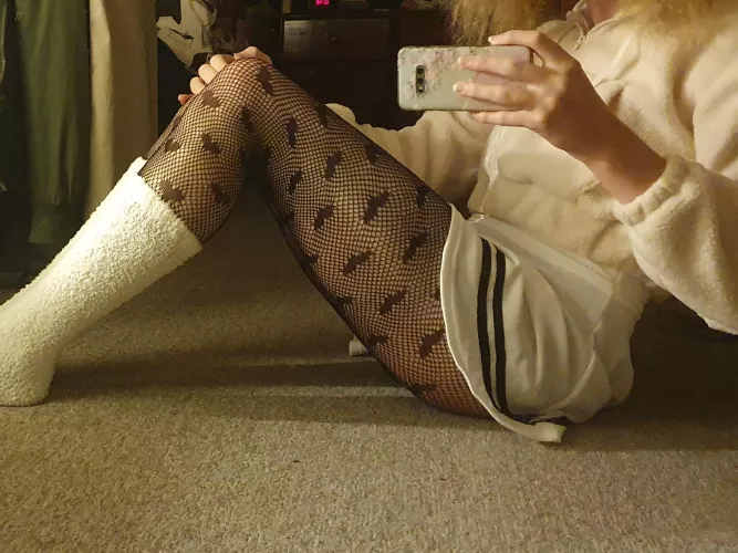 The fishnets are hearts not bats you silly people >:3