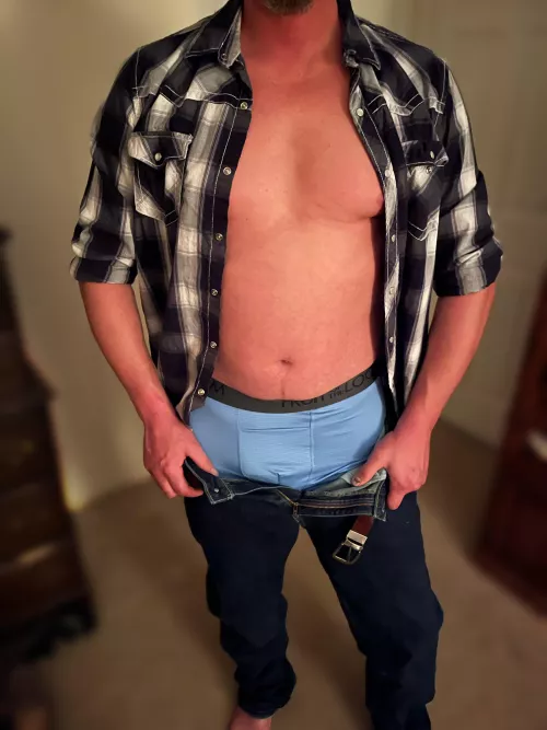 Wanna get with a country daddy?