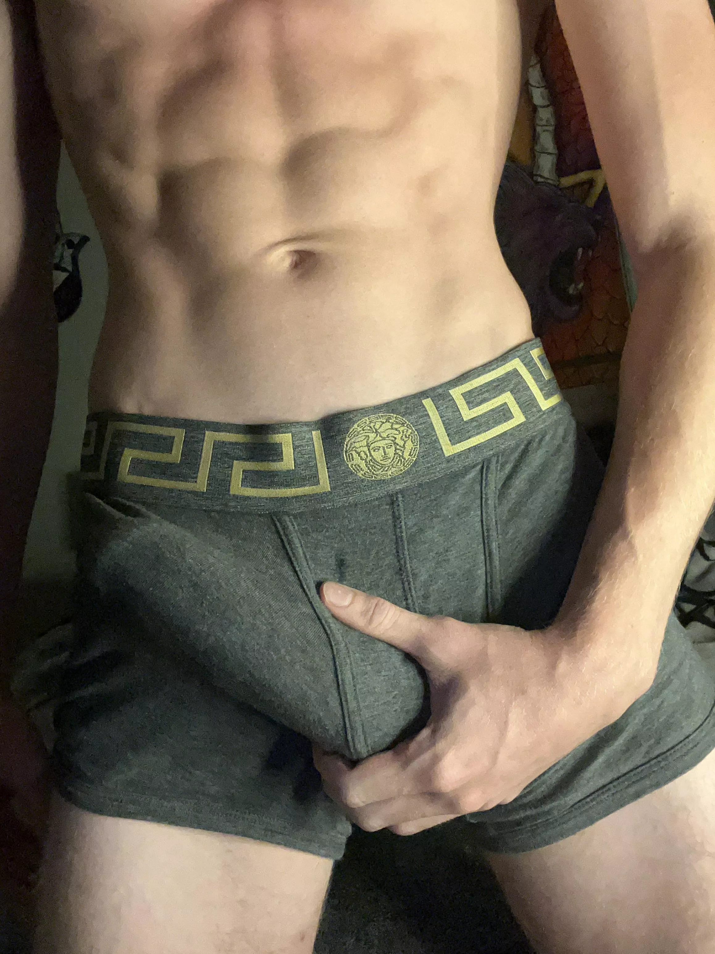 Wanna give me a hand? 🍆