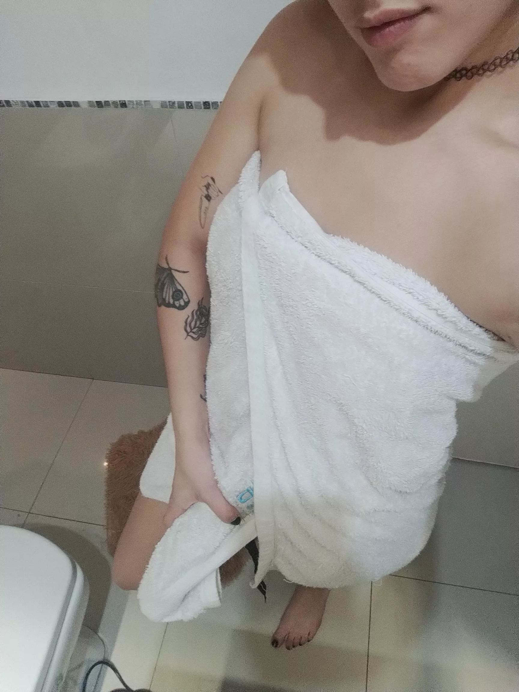 Want to see what's under my towel?