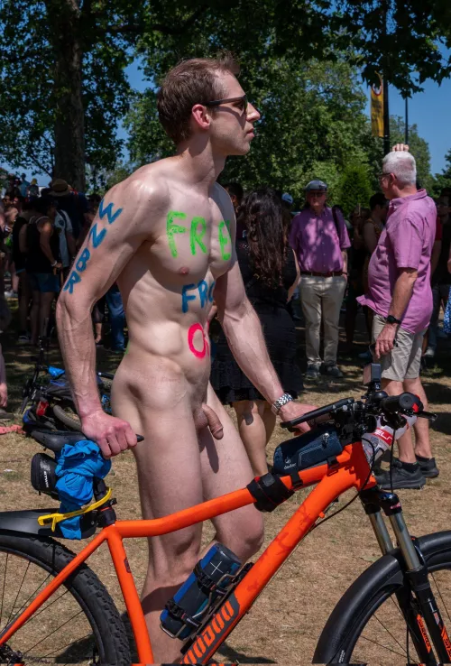 Well he can be called athletic for sure!