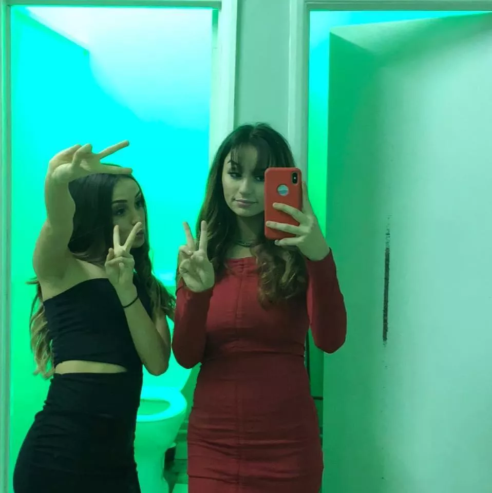 Which 18 year old freshman? [2]