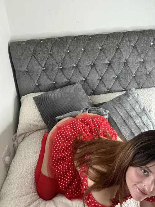 Who likes the red? [f]