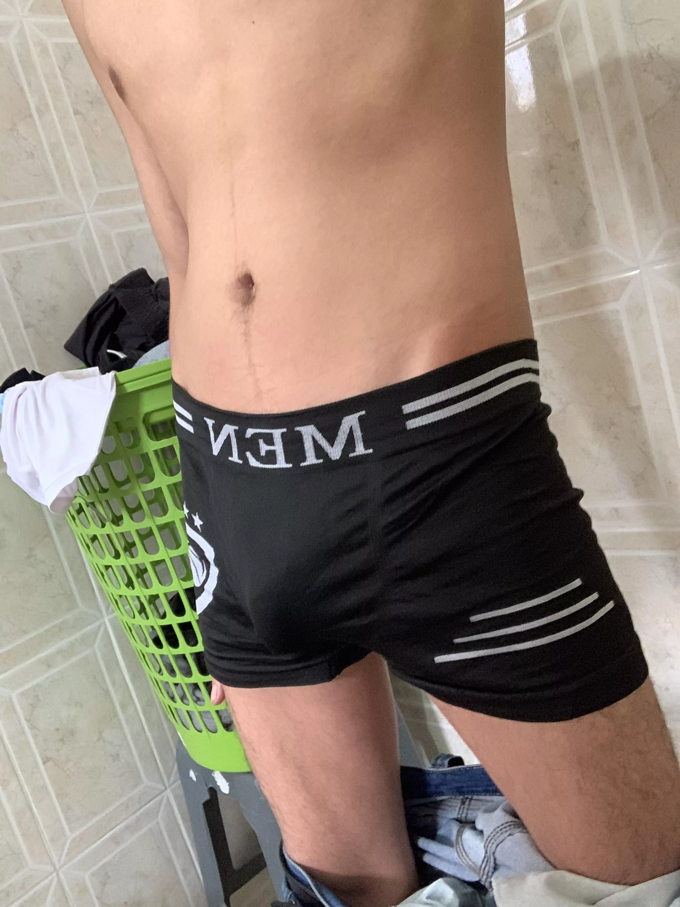 [19] do you like my bush?🙉🥵😈