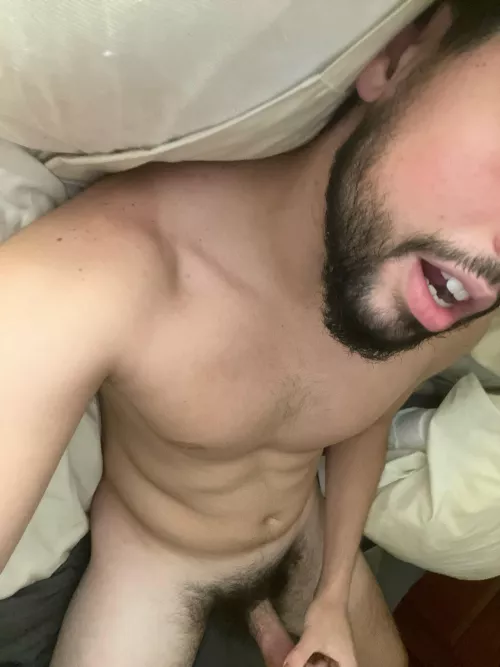 19m any Extreemly Hairy guys on? Add Pickle9918 only if you are
