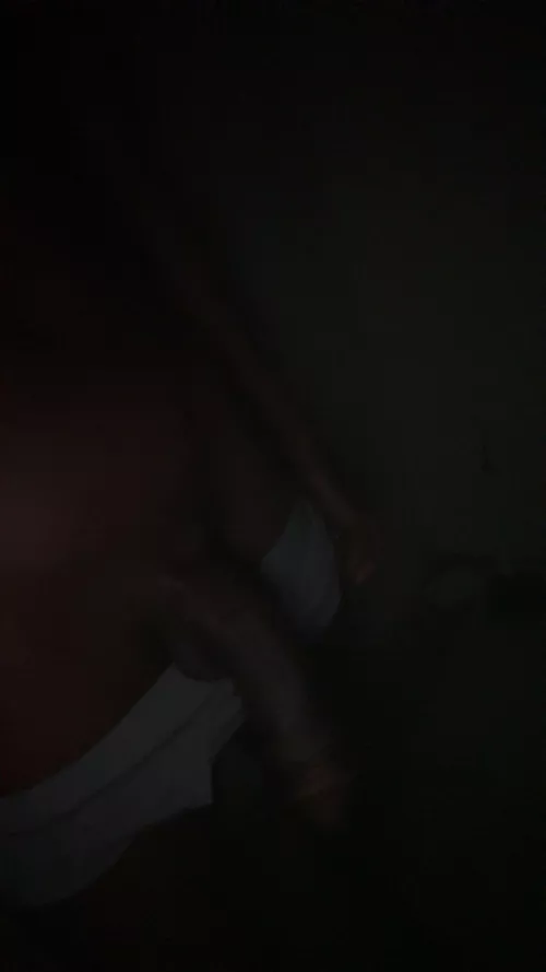 20 m college boy with morning wood hmu @karlmoffet