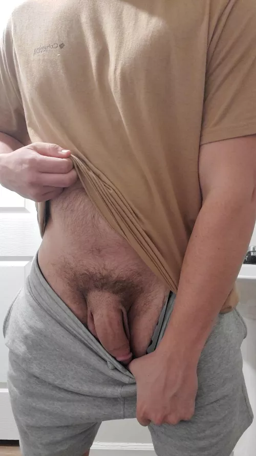 [24] You wanna feel it bro?