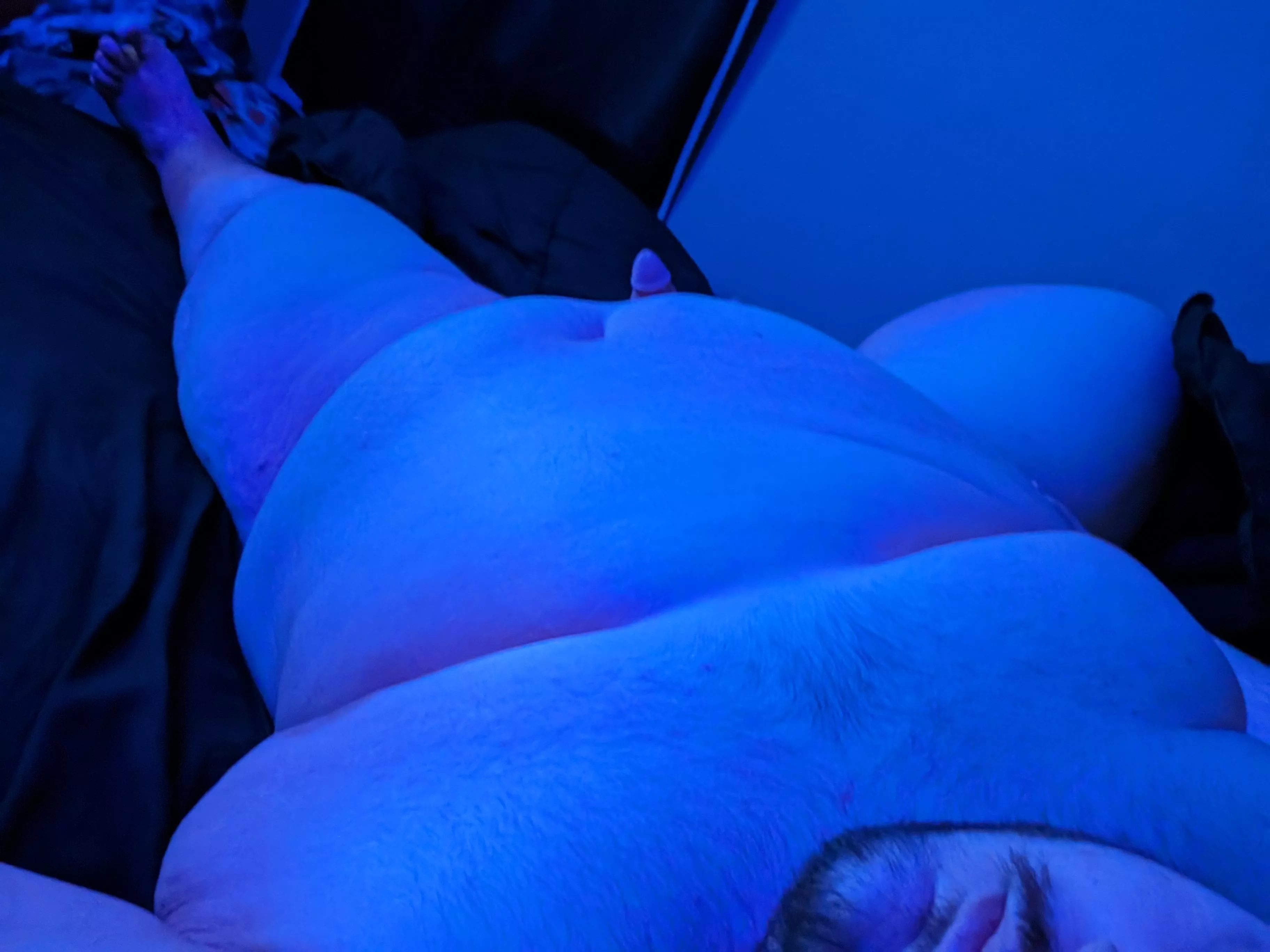 33(WNY) Ride my face or my cock? 