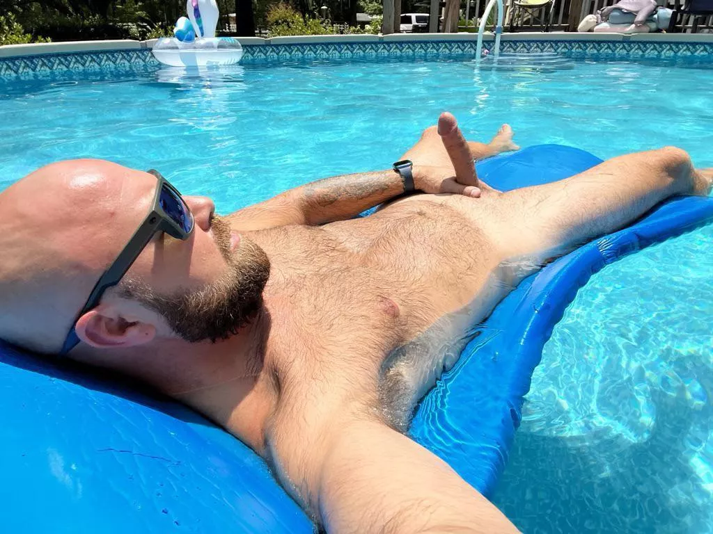 [38] South MS, who’s ready for pool weather again?! Anyone wanna join me?