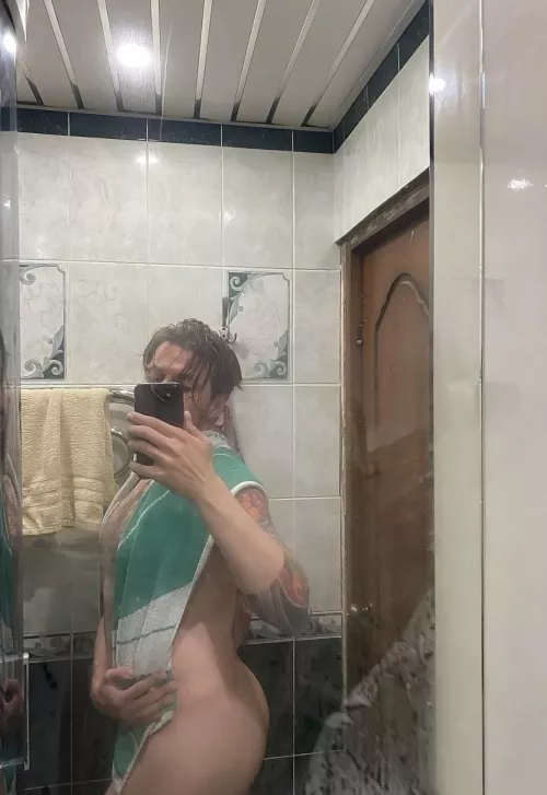 Another boring shower photo