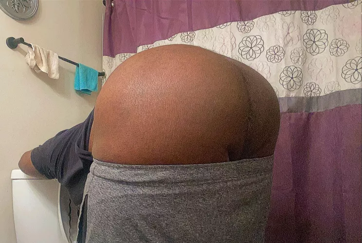 come get some butt after work (26)