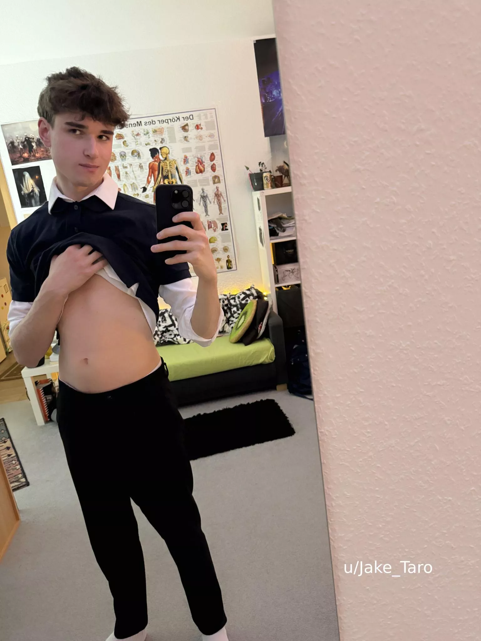 do i look like a gaymer to you? 😏