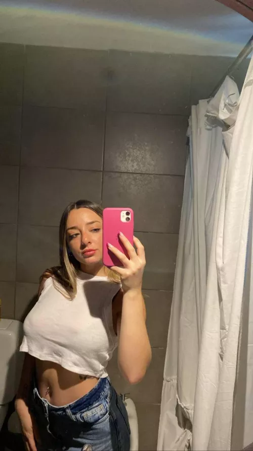 do i look sexy on my white top