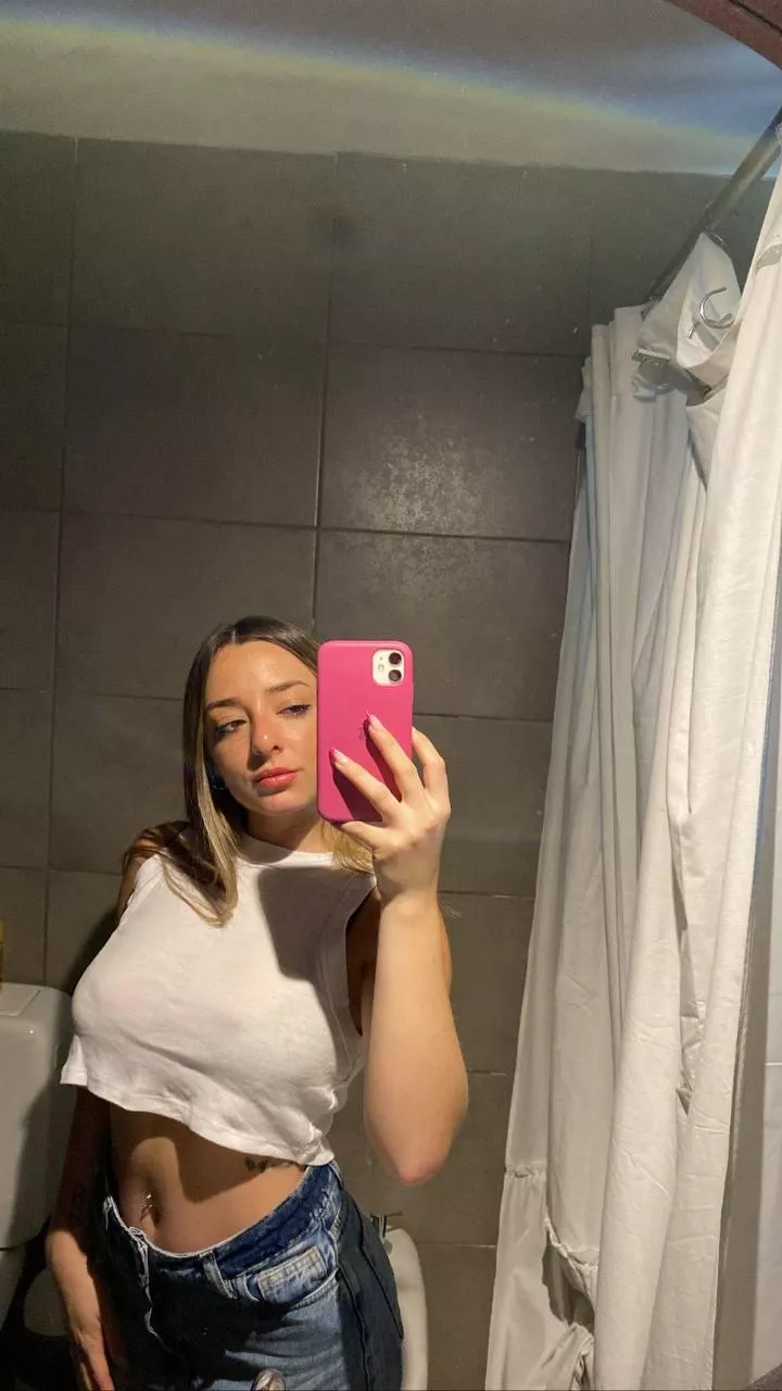 do i look sexy on my white top