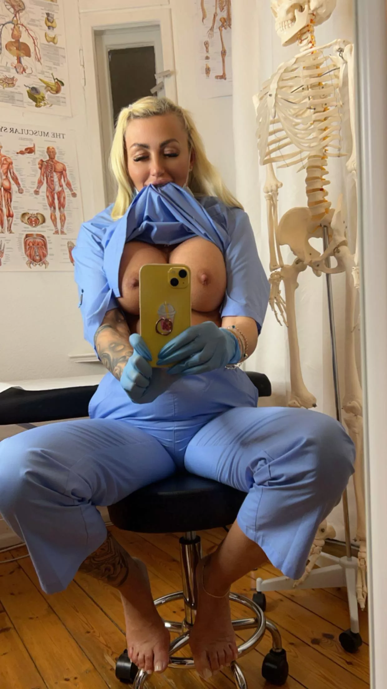 Friday shift.. i can't wait anymore.. i'm so horny i think i take the next random patient who walk in thru the door ;)