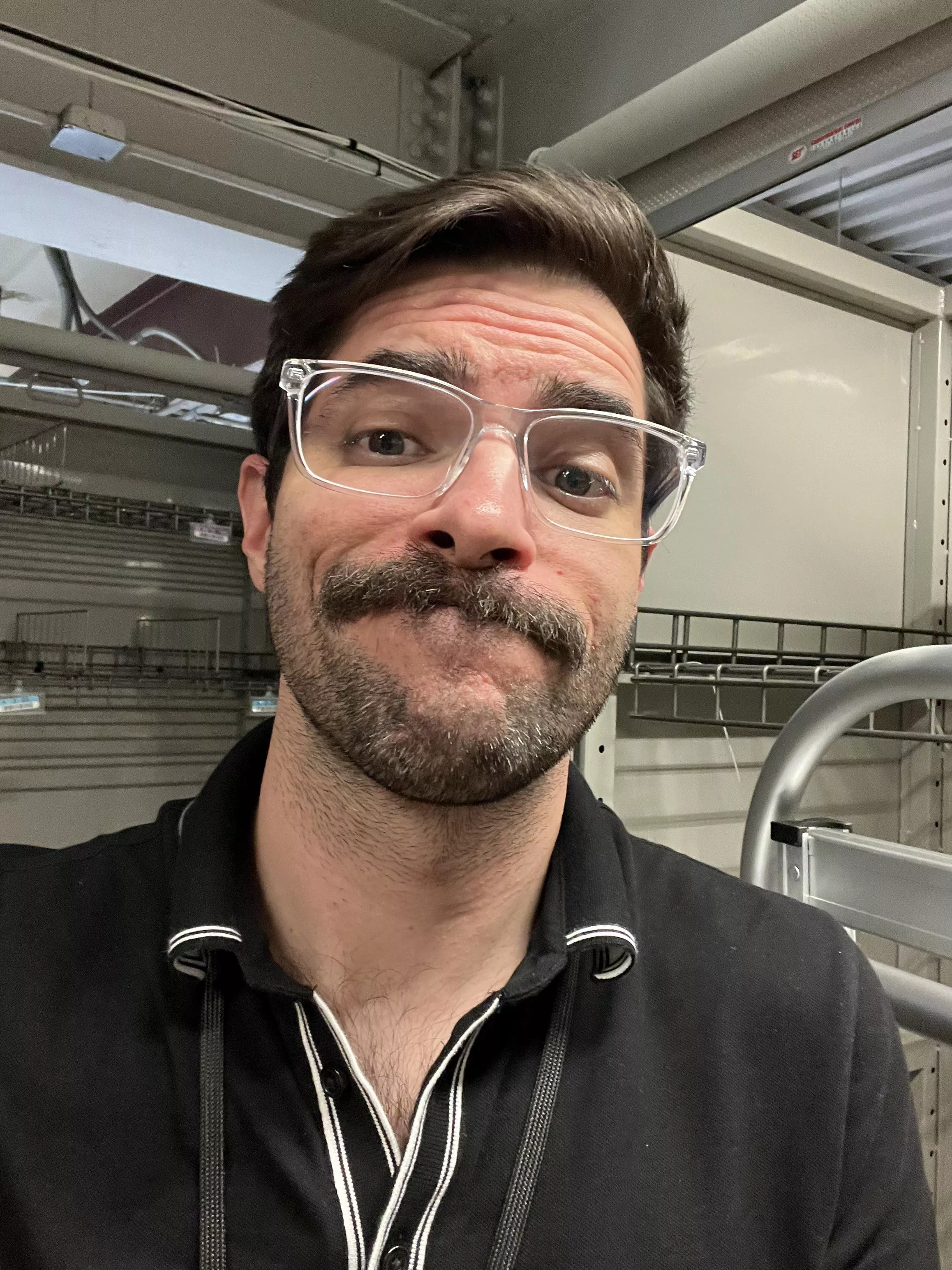 Hey handsome bros: since I have to work today, what’s grinding your gears (and why) Hey handsome bros: since I have to work today, what’s grinding your gears (and why)