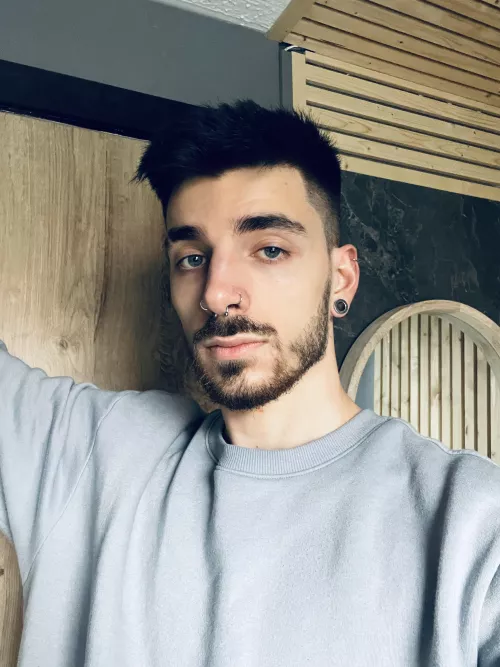 Hope I fit in 👉🏻👈🏻