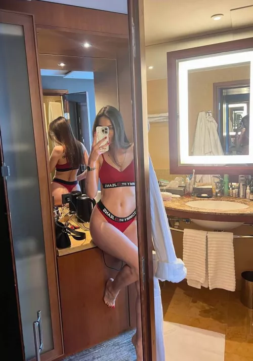 I love teasing and making you hard😇