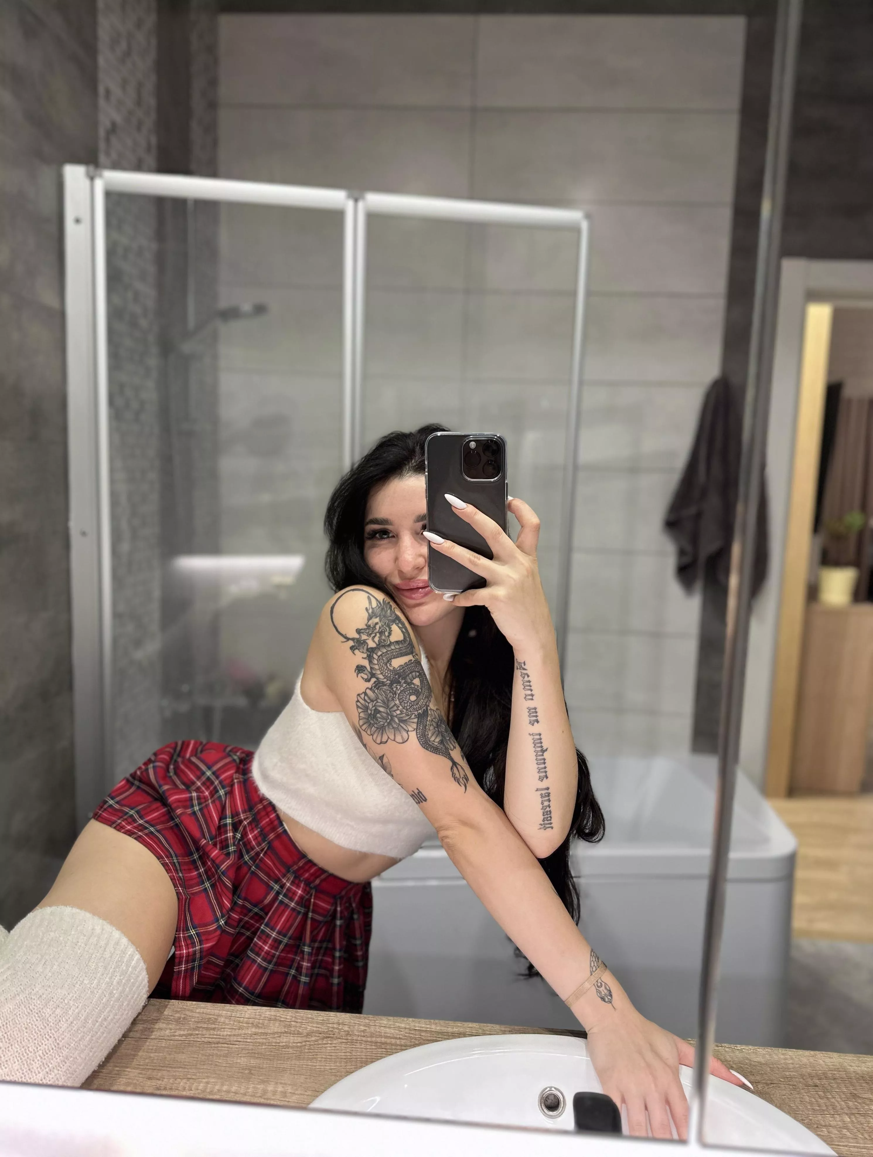 I’ll let you cum all over my tummy if you can bust in 30 seconds!!