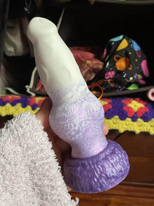 just one of my beautiful Direwolves from Wandering Bard Toys 💟