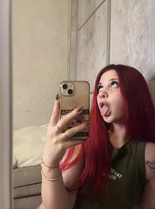 Let me worship your cock please