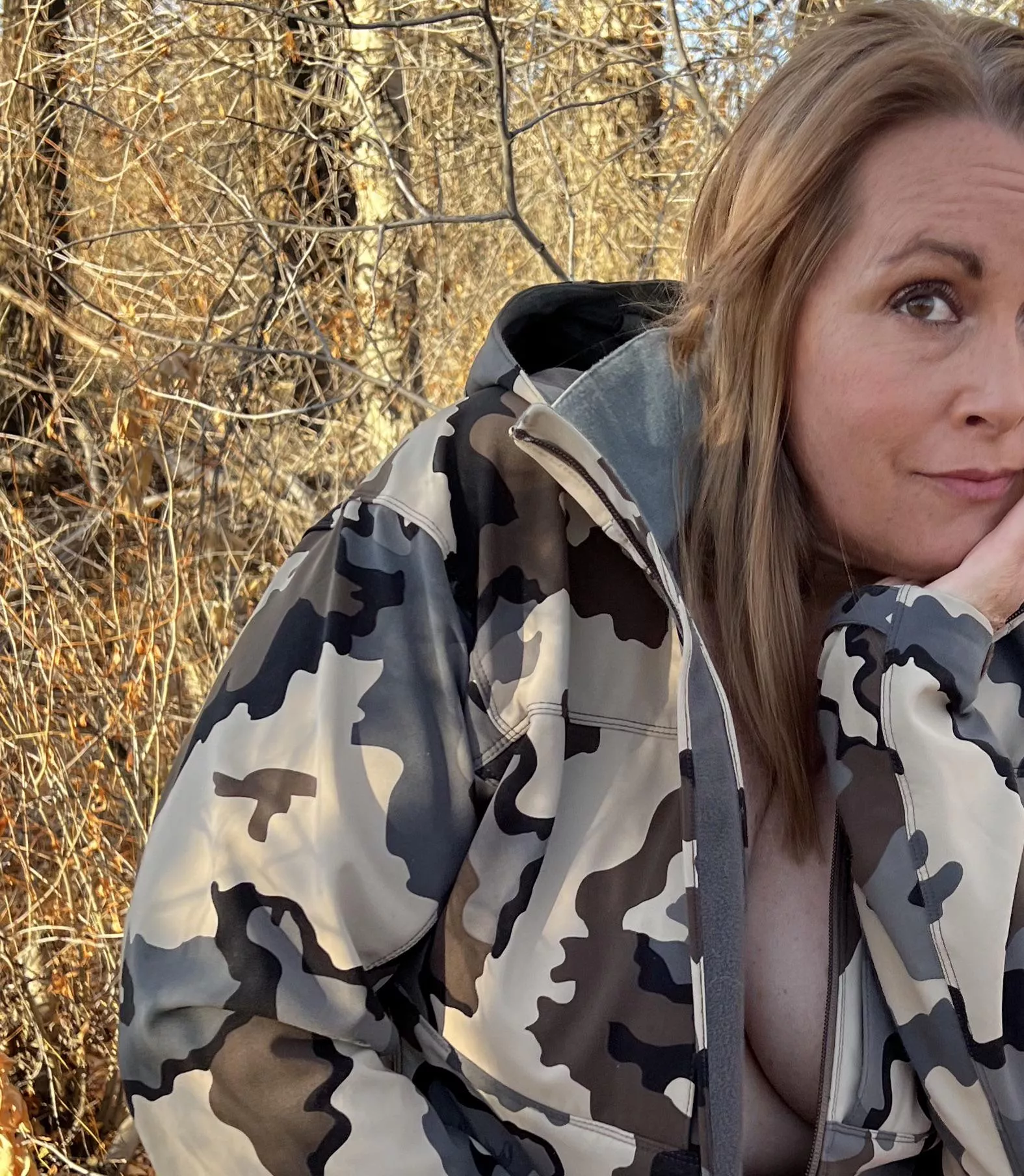 Milf in camo…intriguing…