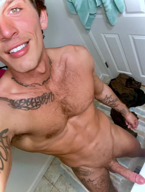 Nothing like getting naked on Friday night 🫠☺️ now i just need someone to join me 😏