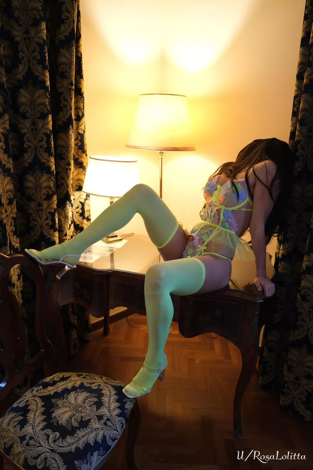 (OC) Yellow backlight, yellow outfit, yellow Saturn-Day...