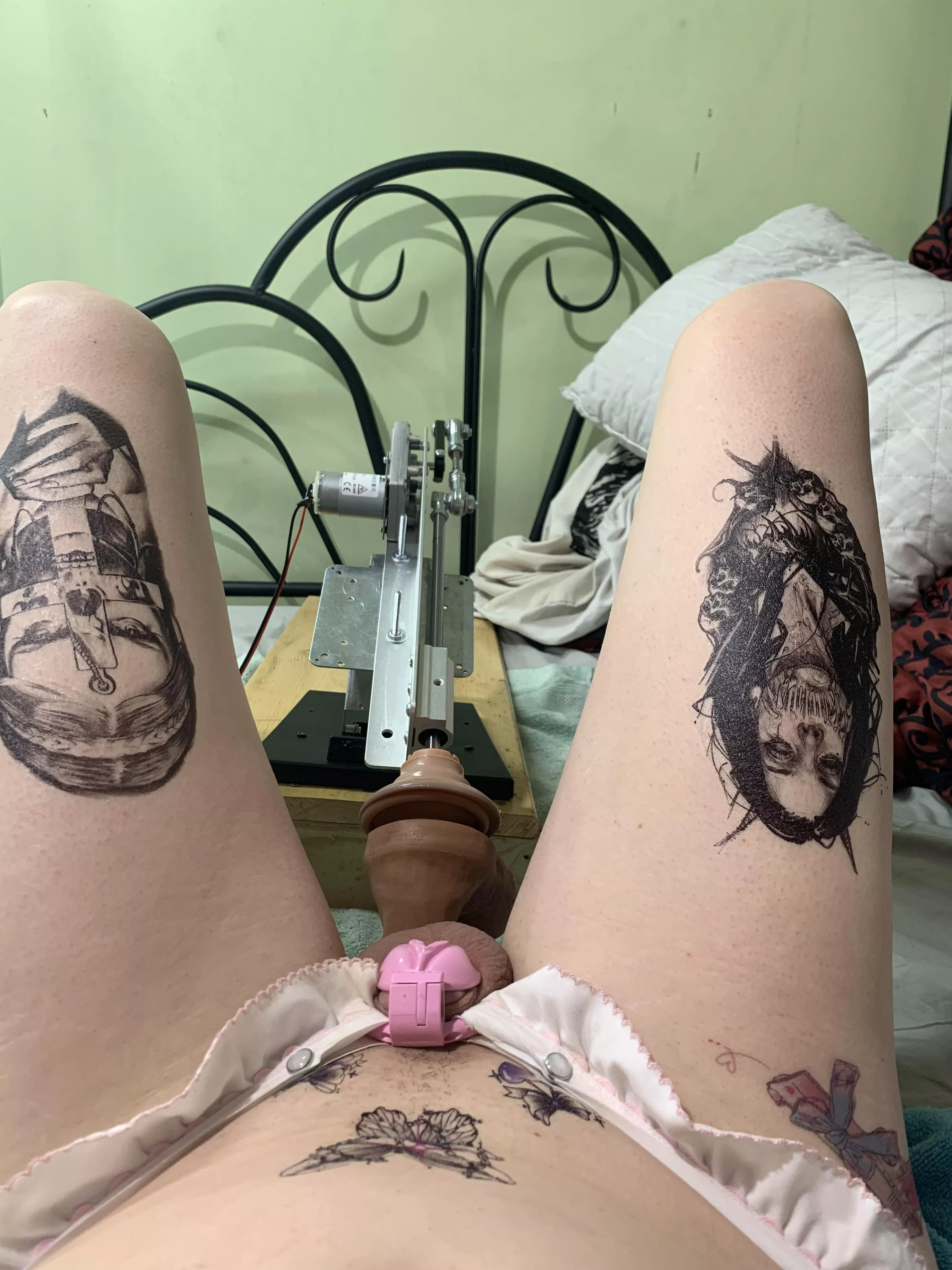 One small thrust for a machine makes one more sissy ready for mankind 🍆🖤