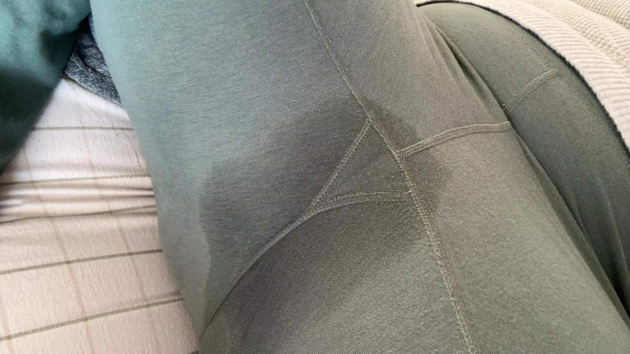 ovulation: 1, yoga pants: 0 🙈💕