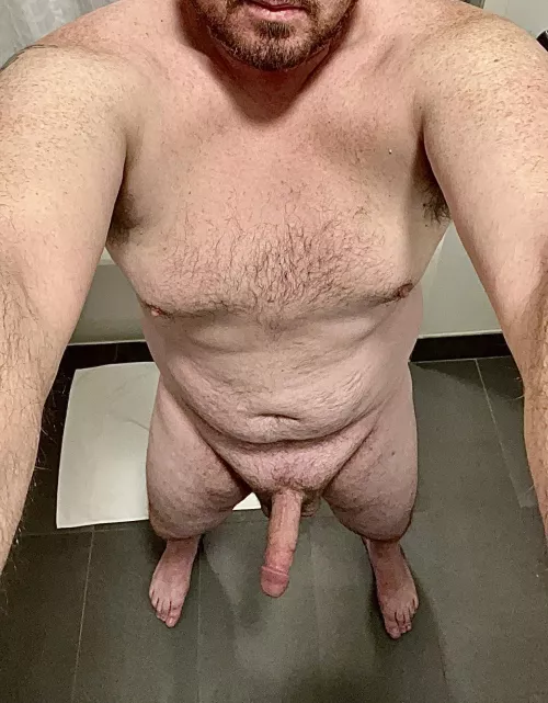 Quiet morning in the hotel, let’s have a bit of fun!