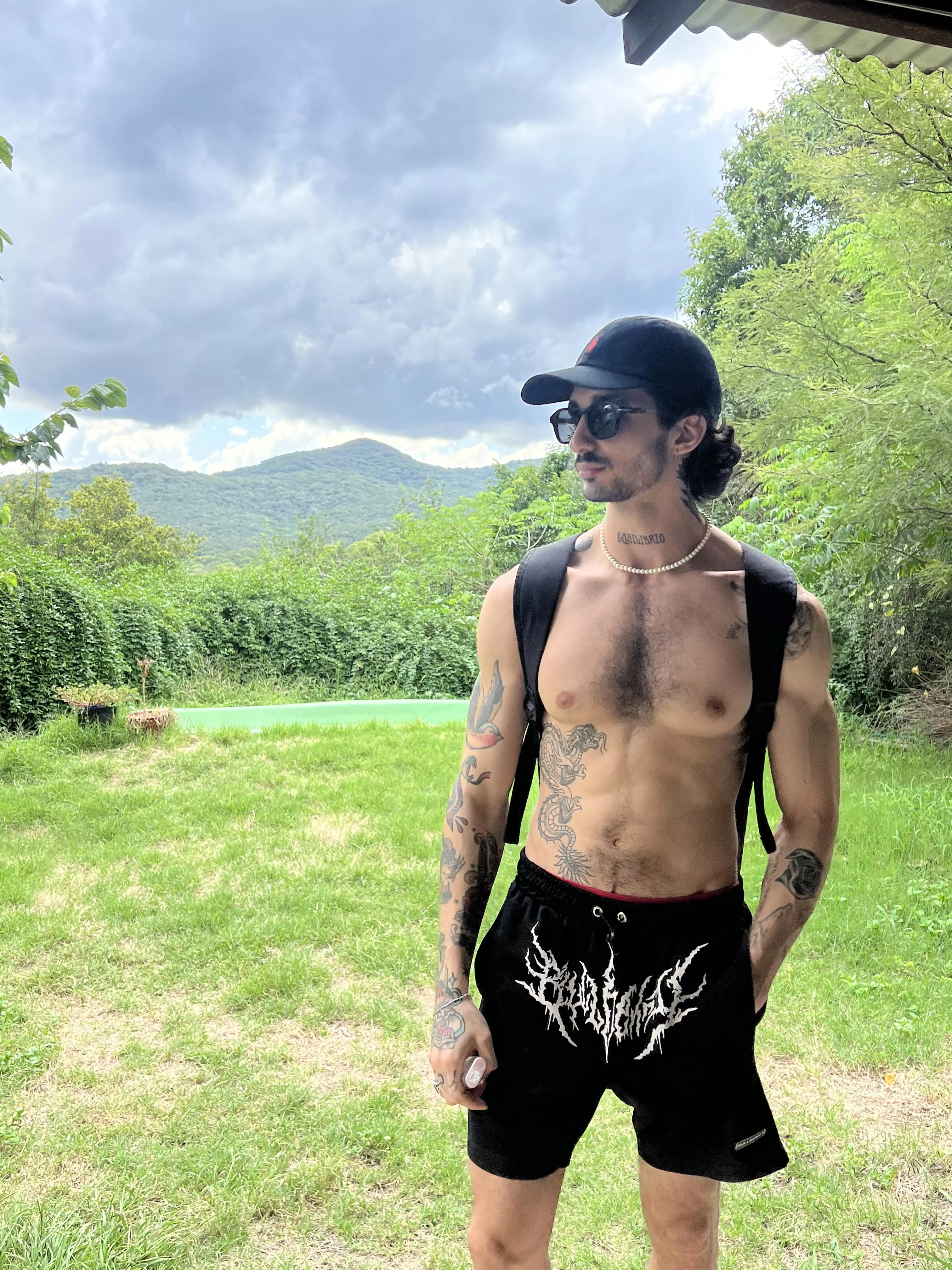 Say “hi” if you want my nudes 