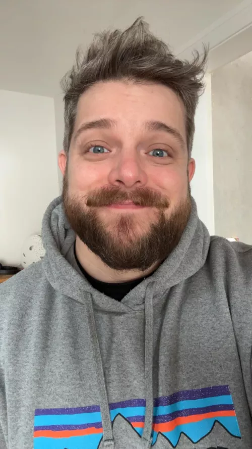 Smiling cause I’m in my 30s and my mum still makes me cakes. 