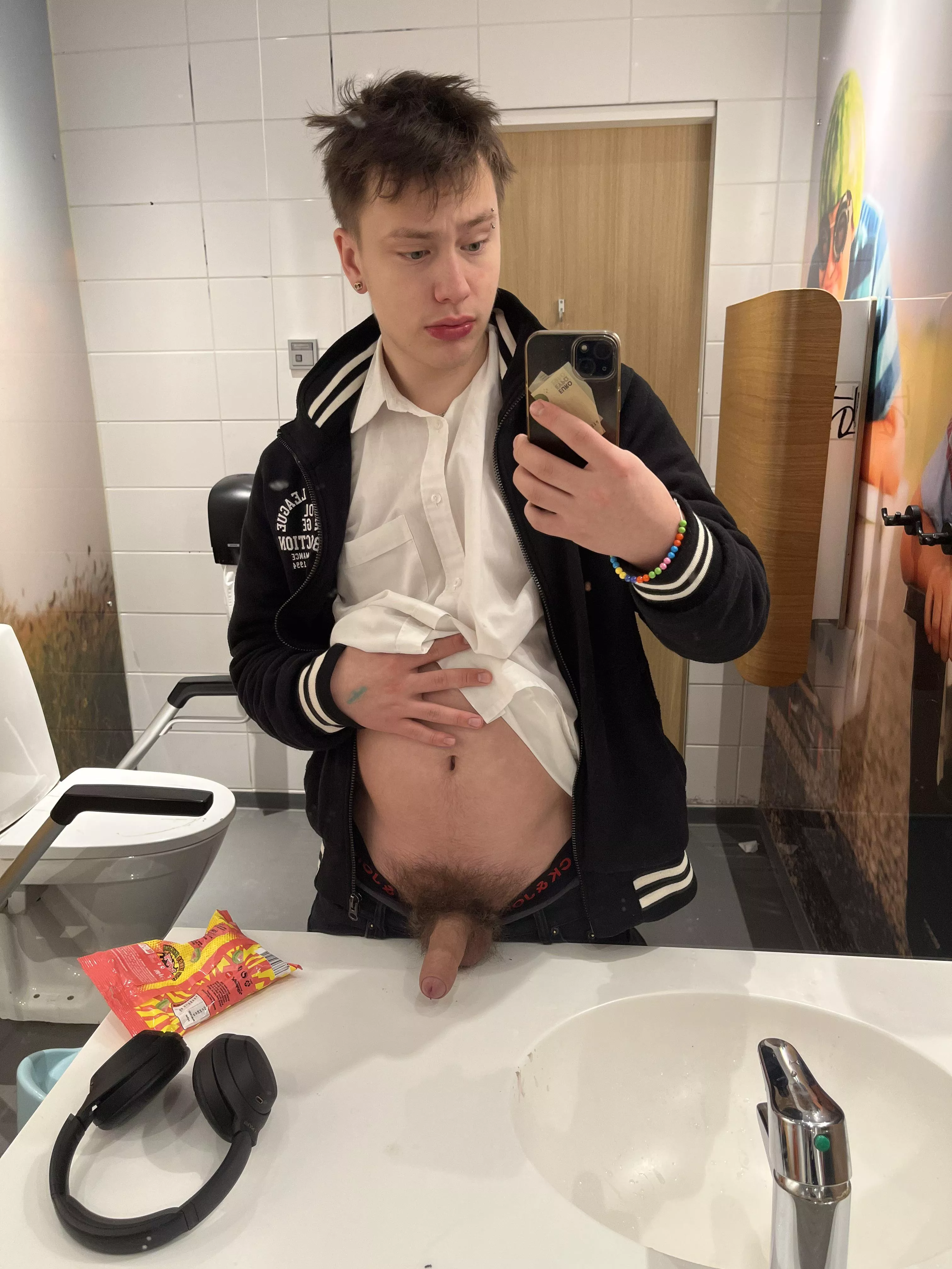 The toilet was out of order can I pee in you instead?😫