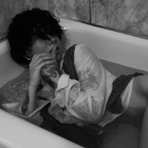 Tomboy in the bath