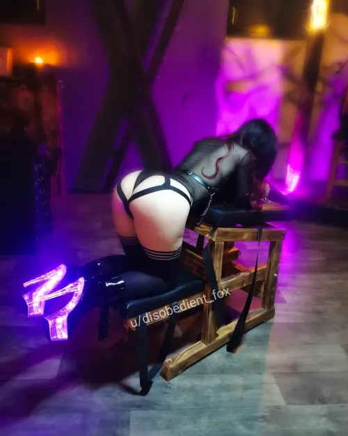 Waiting for the spanking to begin [F]