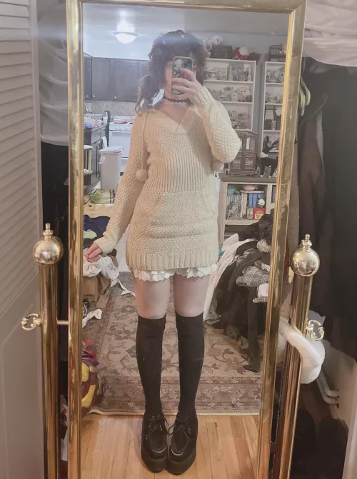 wearing this dress is the only thing I’ll miss about winter  ଘ(੭ˊᵕˋ)੭ 
