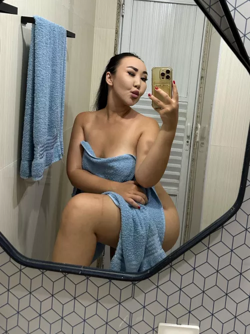 Would you come over if I told you I'm alone at home and need company?