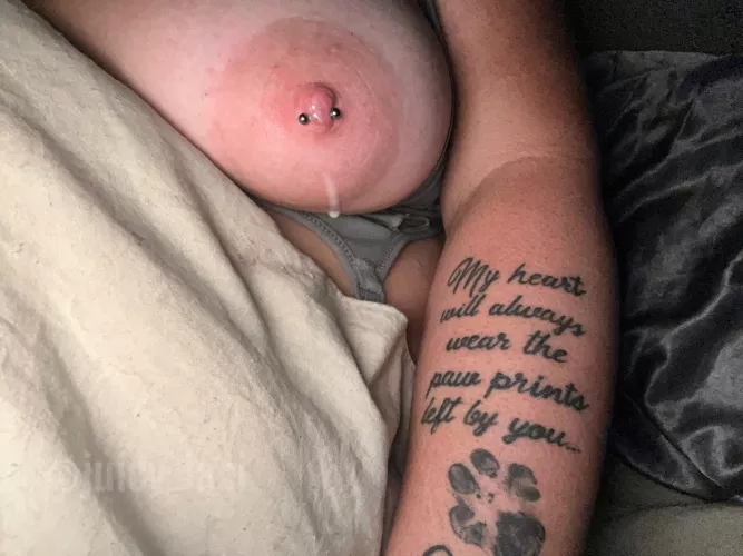 Would you let your friends drink from my tits daddy?