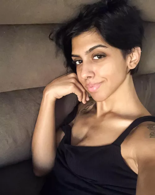 Would you like to watch a movie with a girl with short hair?