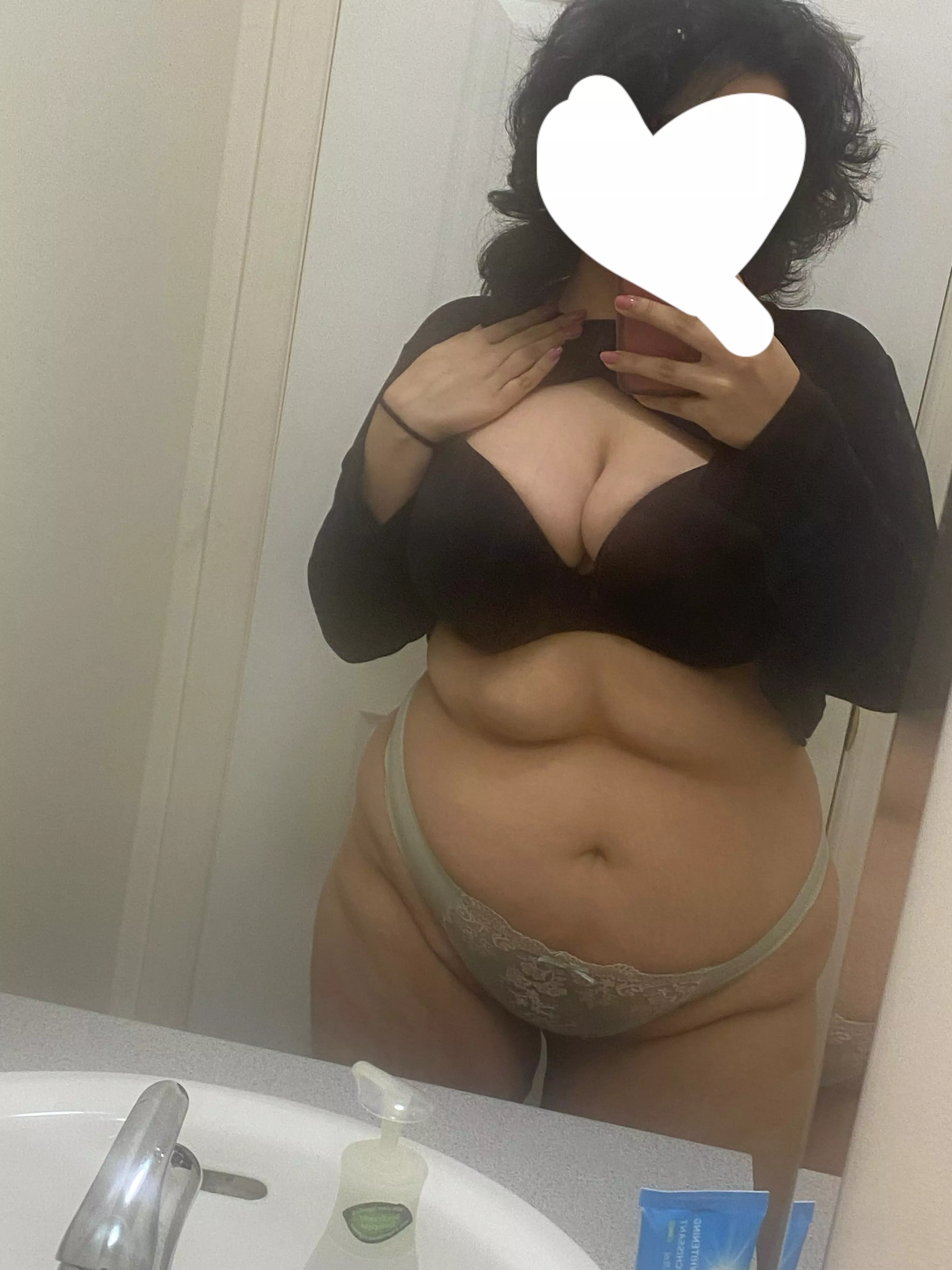 18!! never posted anything like this before >_< thoughts? 