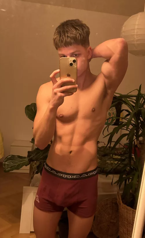 (19)Do you like my wet undies?