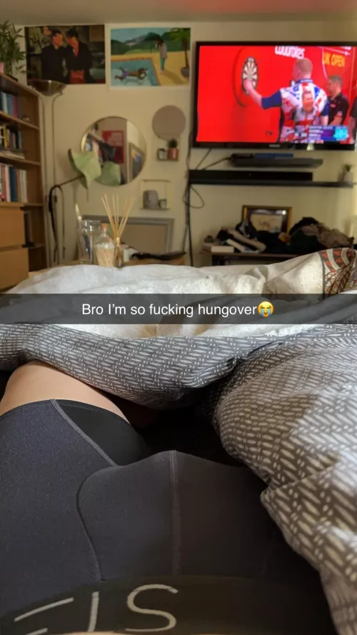 24 snap like we’re horny filthy “straight” friends that love flirting, showing off, masturbating, porn etc. Snap: HELHTT kinky++ goon+++