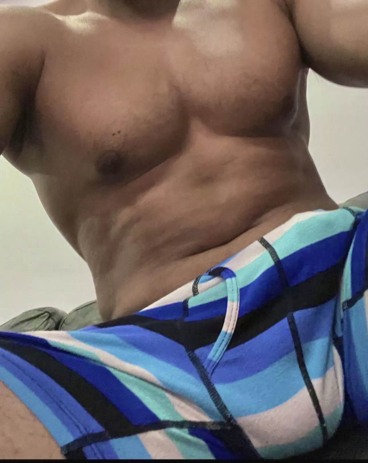 [40][m] good morning. Any ladies around to keep me company?
