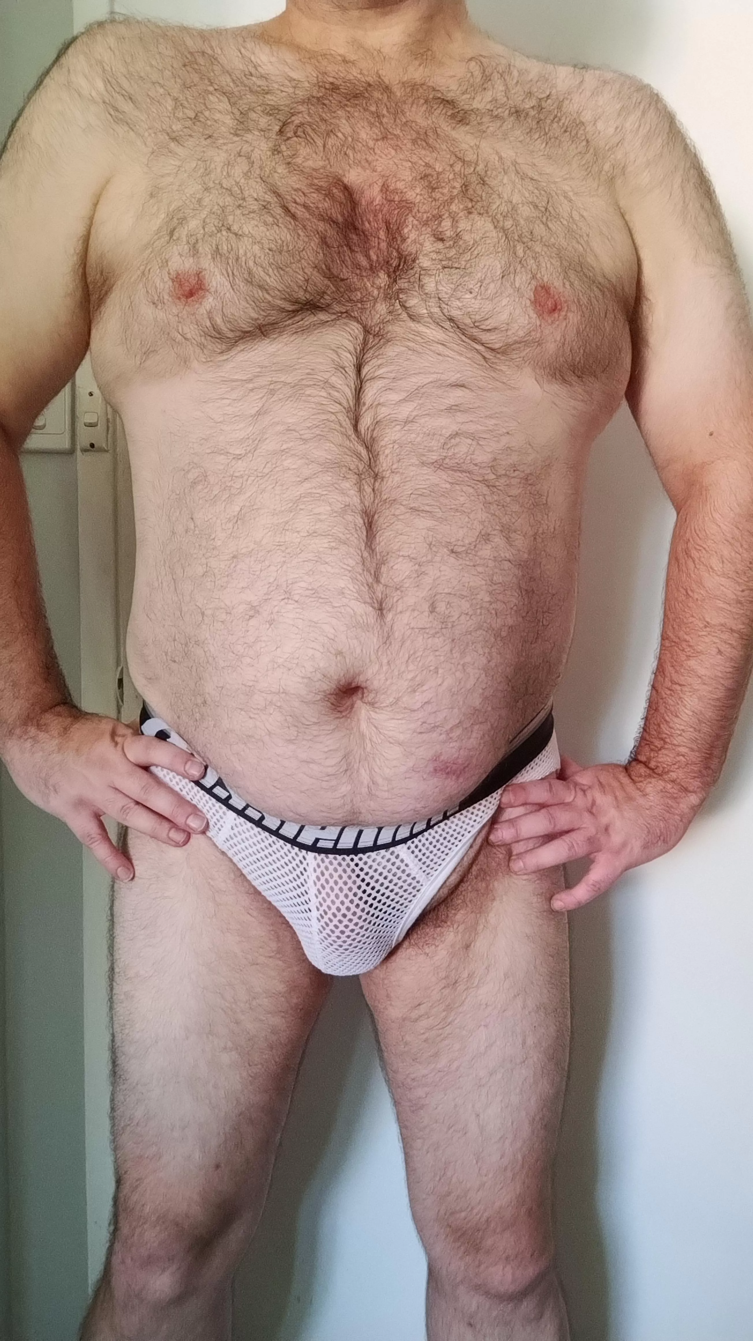 (42) Mesh feels good. DMs open, boys. 