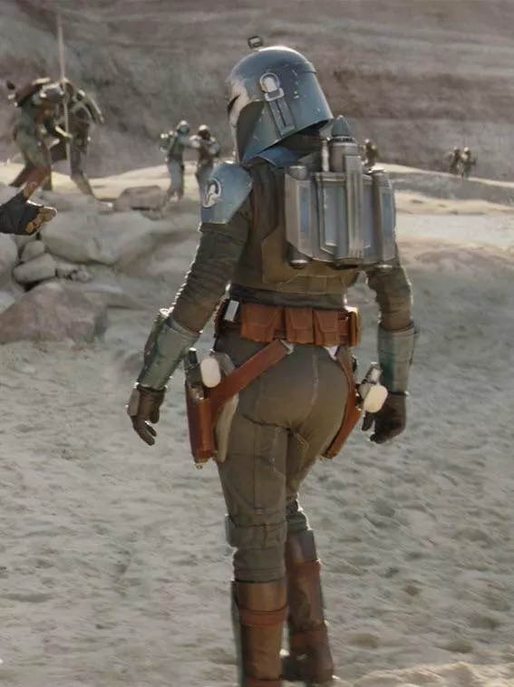 Are screengrabs allowed? Bo's ass in the show is just so good [The Mandolorian]