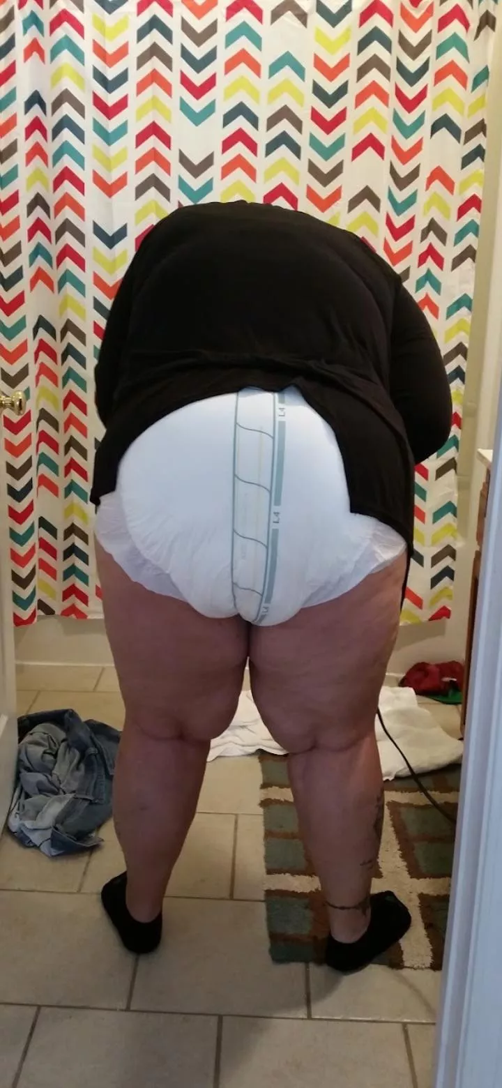 Diapered Sunday! Won't  be home after church, so I'll need to take a bag. Have a great day. 